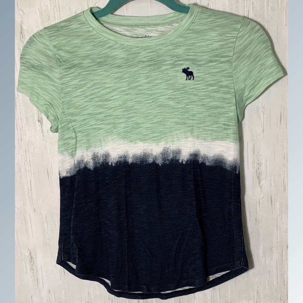 Ambercombie Kid tee
